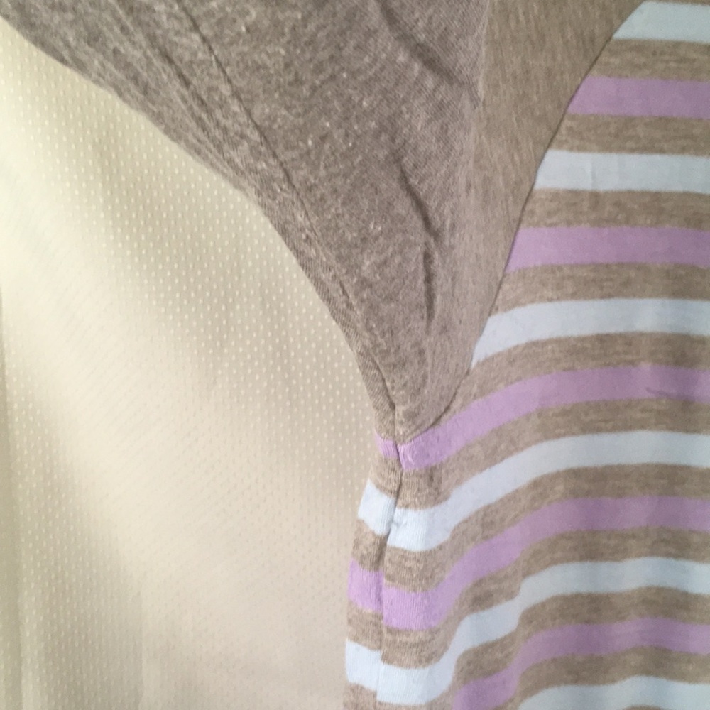 LulaRoe Randy M Baseball Shirt - Picture 4 of 5